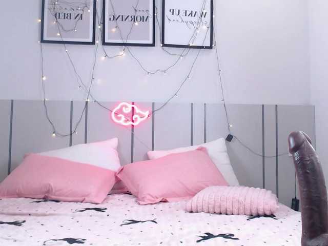 MomoMoonxxx live cam on BongaCams