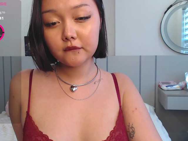 MomoMoonxxx live cam on BongaCams
