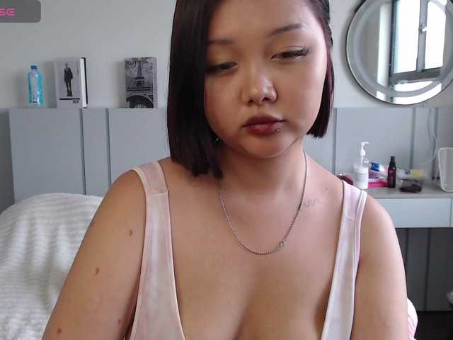 MomoMoonxxx live cam on BongaCams