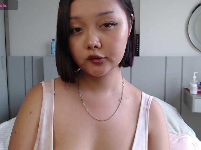 MomoMoonxxx live cam on BongaCams