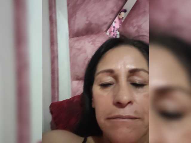 Sammy-candy, en directo ahora en BongaCams