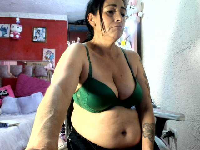 Sammy-candy live cam on BongaCams