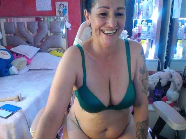 Sammy-candy live cam on BongaCams