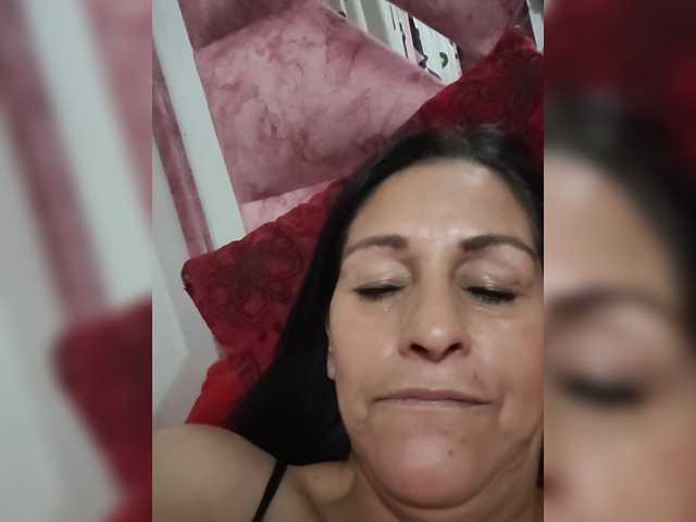Sammy-candy, live now on BongaCams