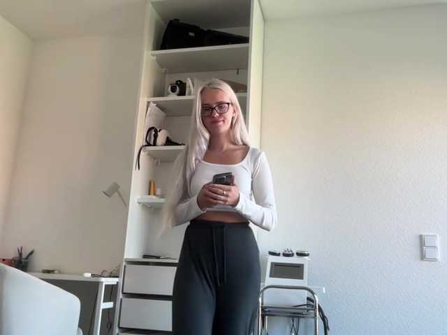 WorldClassBae live cam on BongaCams