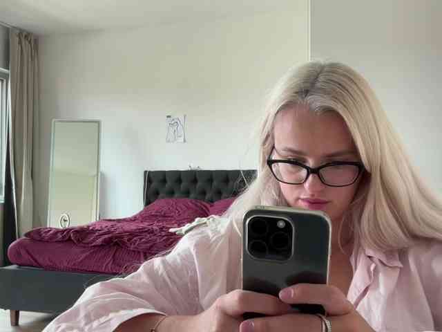 WorldClassBae webcam