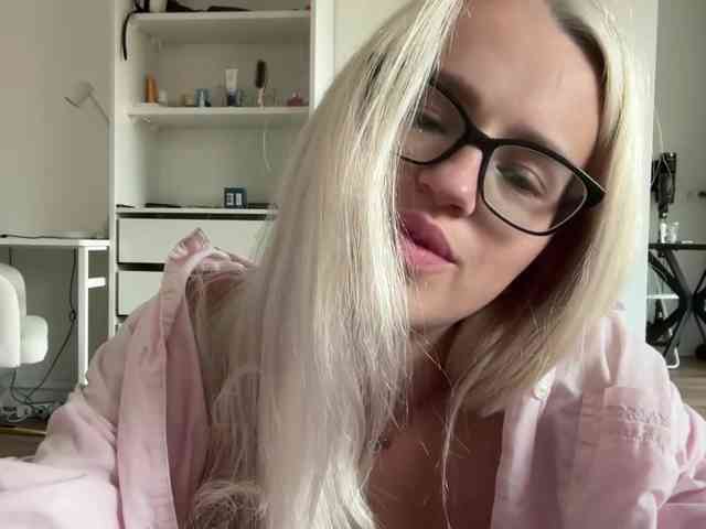 WorldClassBae webcam
