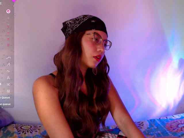LolaGibson webcam