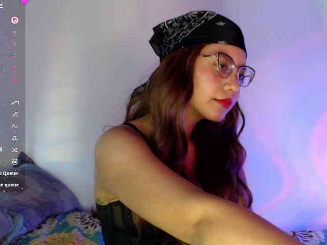 LolaGibson webcam