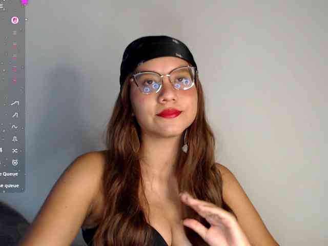 LolaGibson webcam