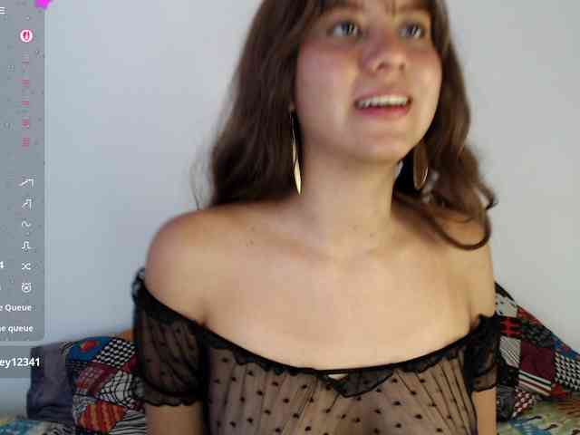 LolaGibson webcam