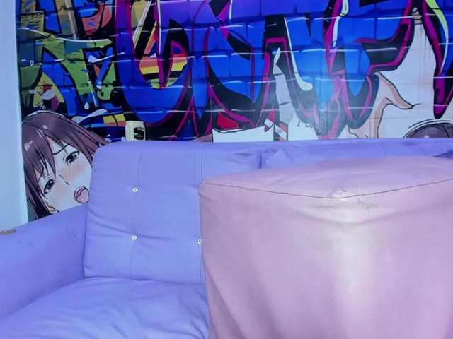 daring-latinaviip live cam on BongaCams
