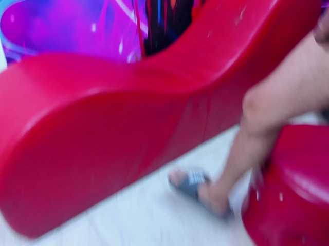 daring-latinaviip live cam on BongaCams