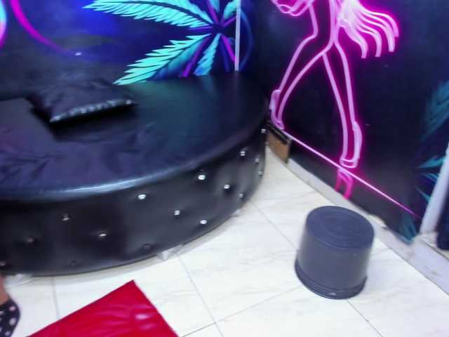 daring-latinaviip