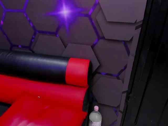 daring_latinavip webcam