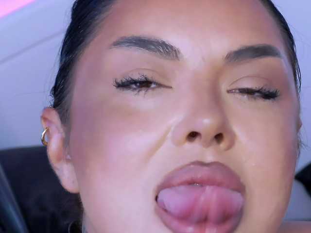 LiliKittenXO live cam on BongaCams