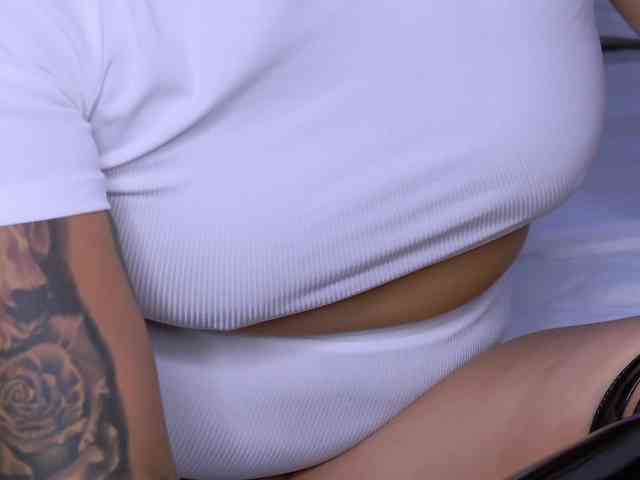 Modèle: LiliKittenXO