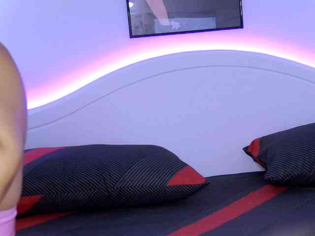 LiliKittenXO webcam