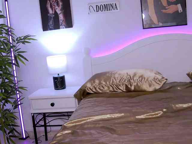 LiliKittenXO webcam