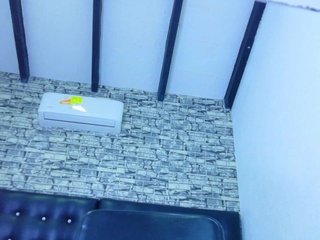 ebony-suggarmommy1's Live Webcam
