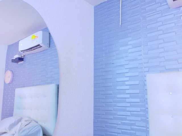 ebony-suggarmommy1 live cam on BongaCams
