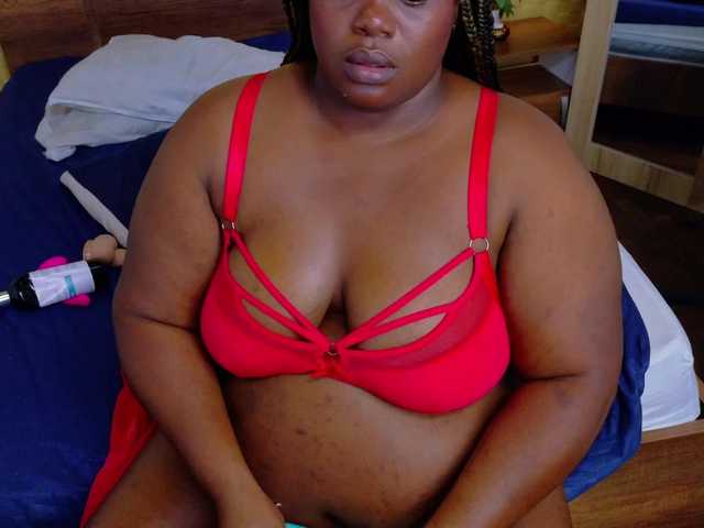 ebony-suggarmommy1 live cam on BongaCams