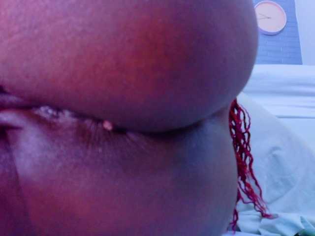 ebony-suggarmommy1 live webcam show