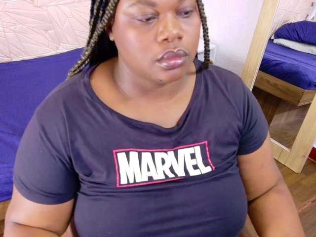 ebony-suggarmommy1 live cam on BongaCams