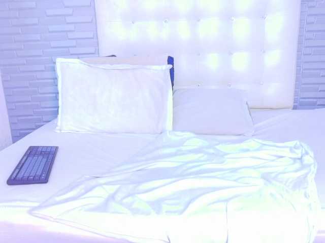 ebony-suggarmommy1 live webcam show