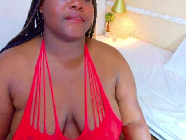 ebony-suggarmommy1 live cam on BongaCams
