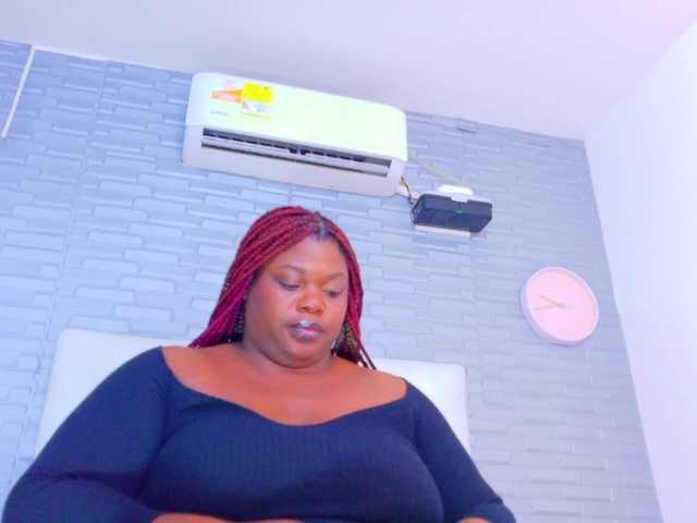 ebony-suggarmommy1 Cam en direct sur BongaCams
