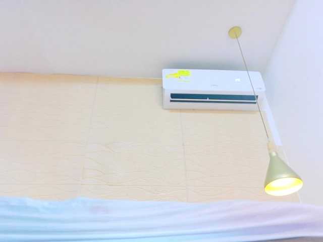 ebony-suggarmommy1 live cam on BongaCams