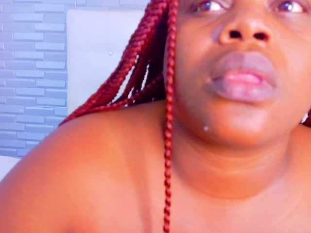 ebony-suggarmommy1 live webcam show