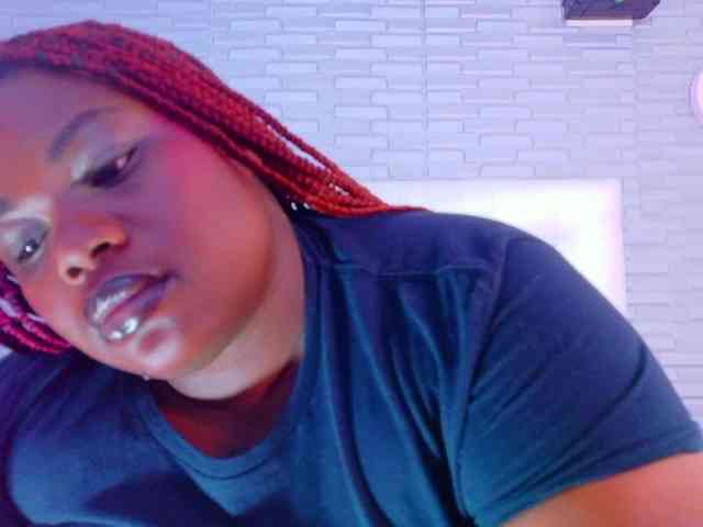 ebony-suggarmommy1 webcam