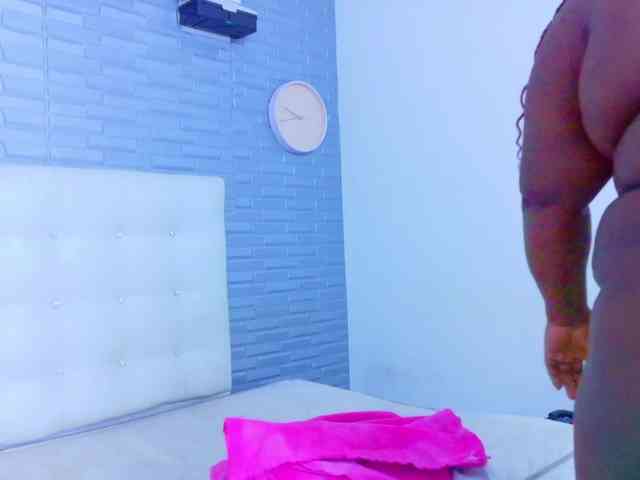 ebony-suggarmommy1 webcam