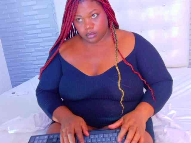 ebony-suggarmommy1 webcam