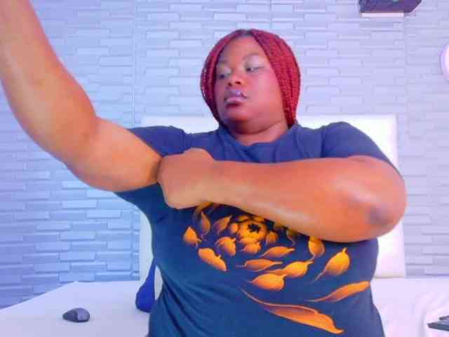 ebony-suggarmommy1 webcam