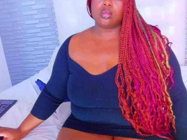 ebony-suggarmommy1 webcam