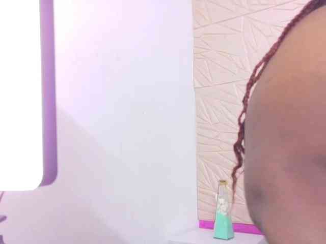 ebony-suggarmommy1 webcam