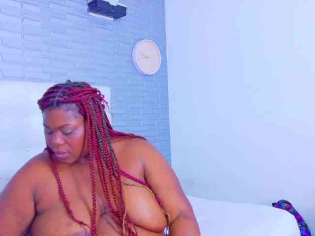 ebony-suggarmommy1 webcam