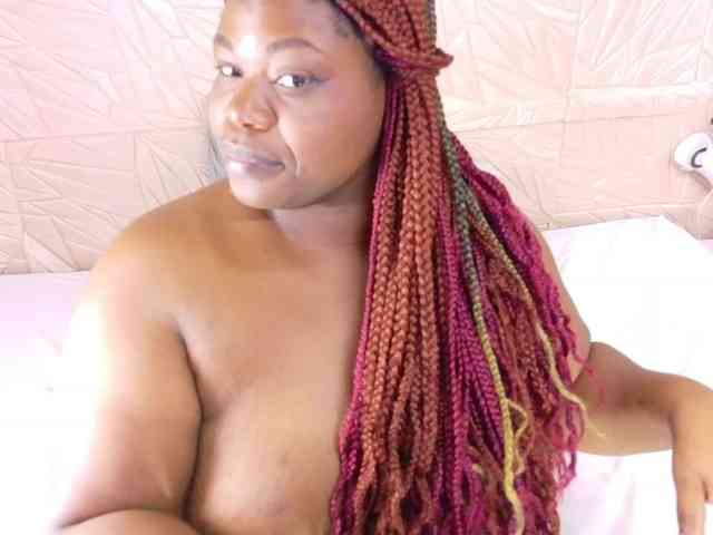 ebony-suggarmommy1 webcam