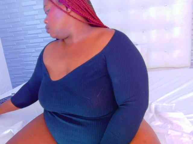ebony-suggarmommy1 webcam