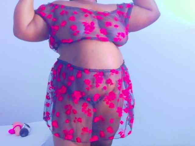ebony-suggarmommy1 webcam