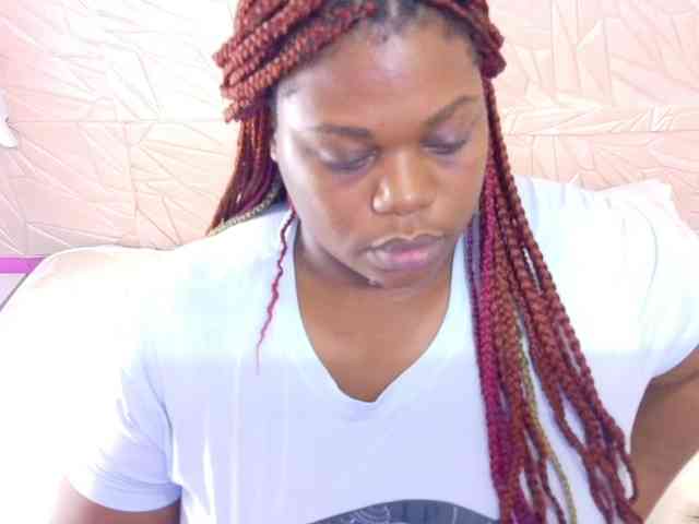 ebony-suggarmommy1 webcam