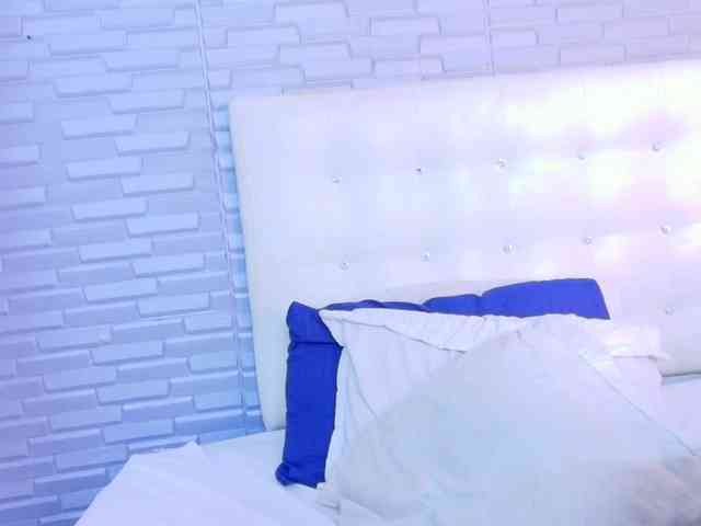 ebony-suggarmommy1 webcam