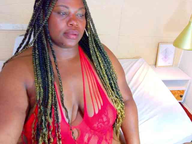 ebony-suggarmommy1 webcam