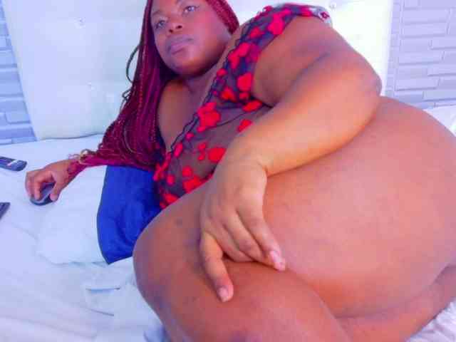 ebony-suggarmommy1 webcam