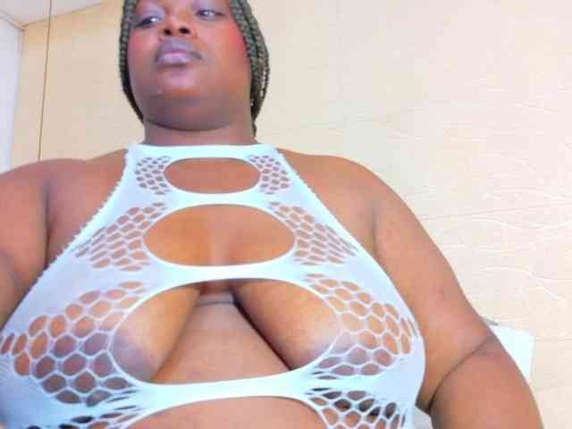 ebony-suggarmommy1 webcam