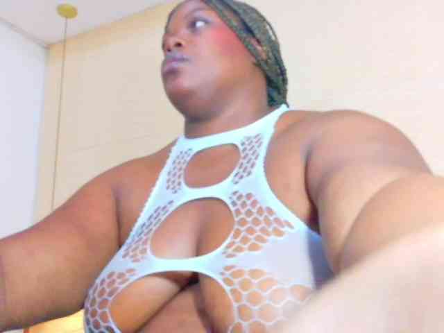 ebony-suggarmommy1