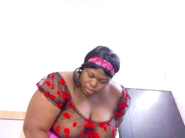 ebony-suggarmommy1 webcam
